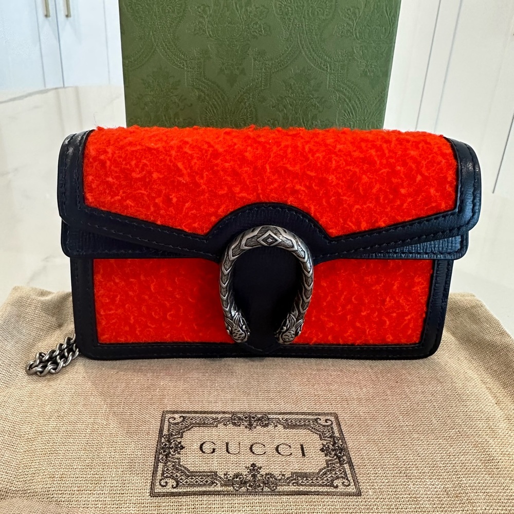 Gucci Super Mini Dionysus Bag